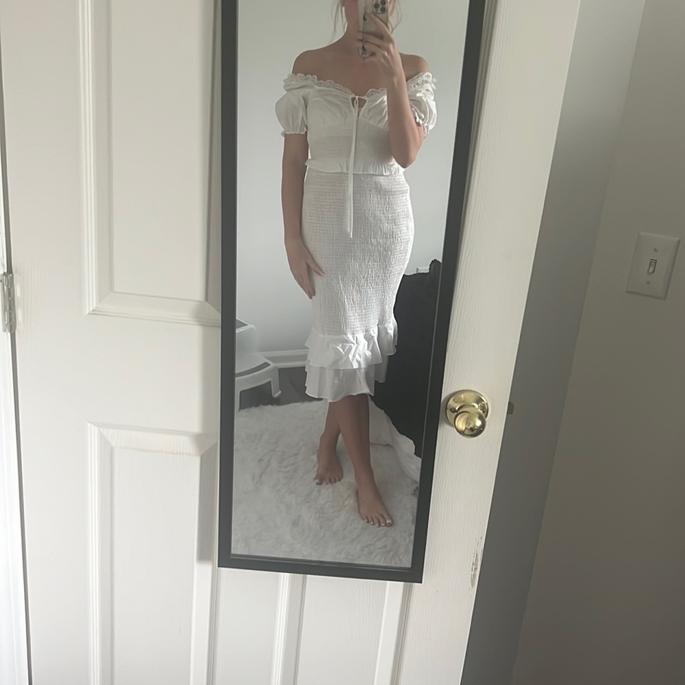 White midi bodycon dress